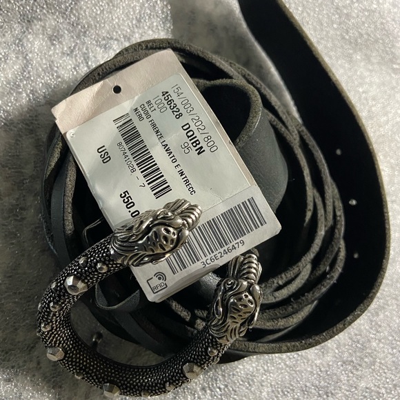 I am selling this belt in good condition Gucci black belt snake - Picture 1 of 1